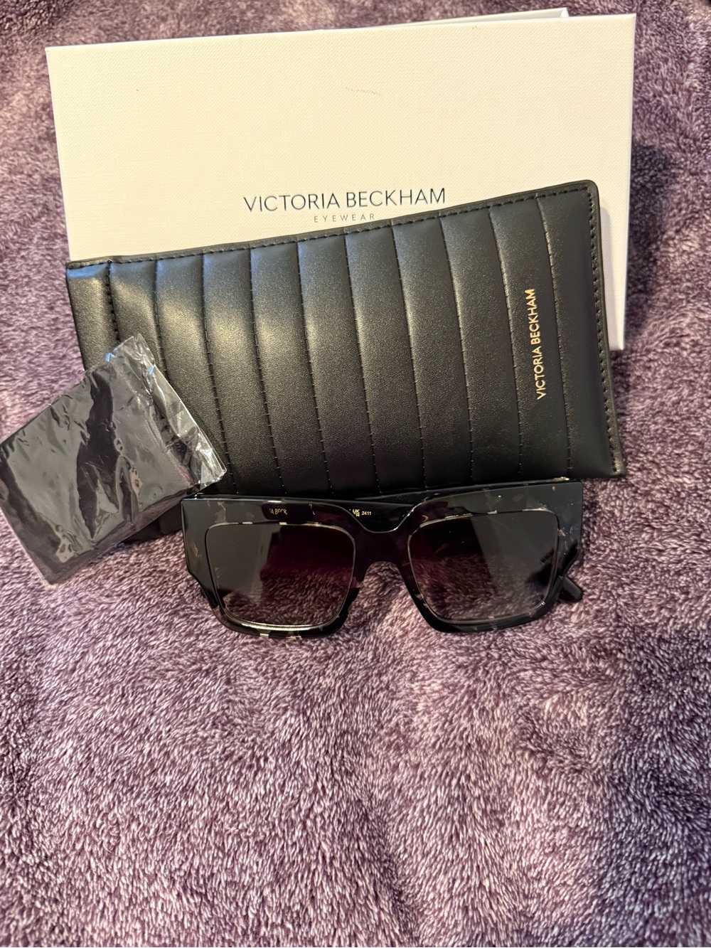 Victoria Beckham Black Gradient Oversized Square Sunglasses with Quilted Case